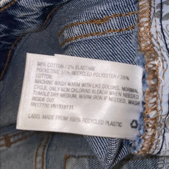 Highest Rise Jean Shorts - Picture 5 of 6